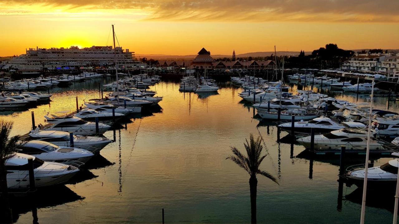 Marina Apartment クアルテイラ エクステリア 写真