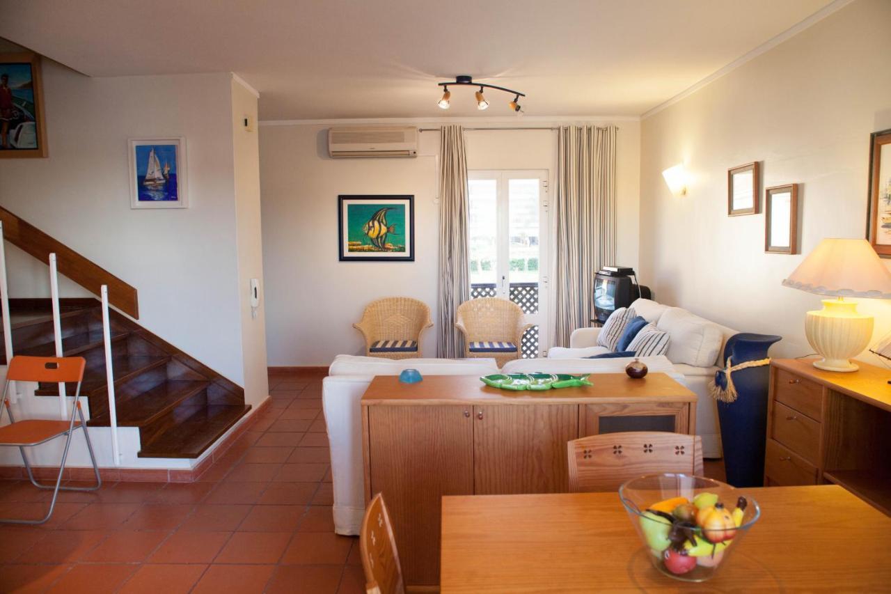 Marina Apartment クアルテイラ エクステリア 写真